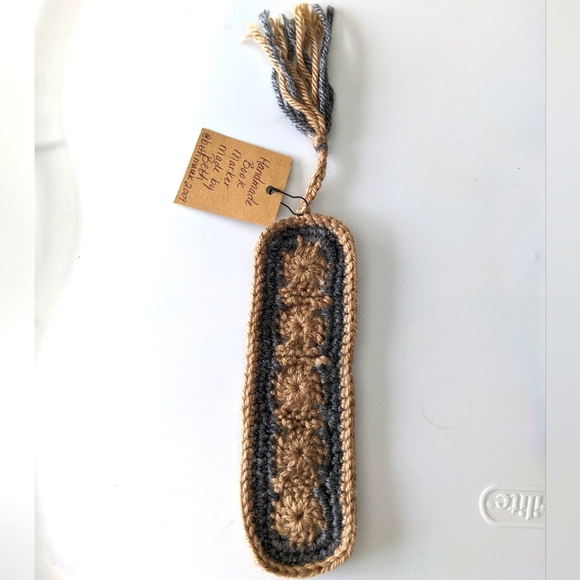 📓NEW Bookmark HAND CRAFTED Crochet Handmade - Picture 1 of 8